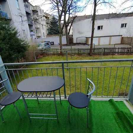 Flex Aparts - Moeblierte 2-raum In Mit Balkon * Chemnitz (Saská Kamenice)